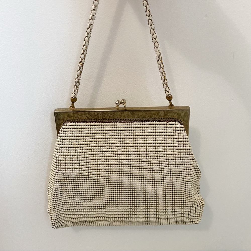 Whiting and Davis Metal Mesh Kiss Lock Bag in Ivory